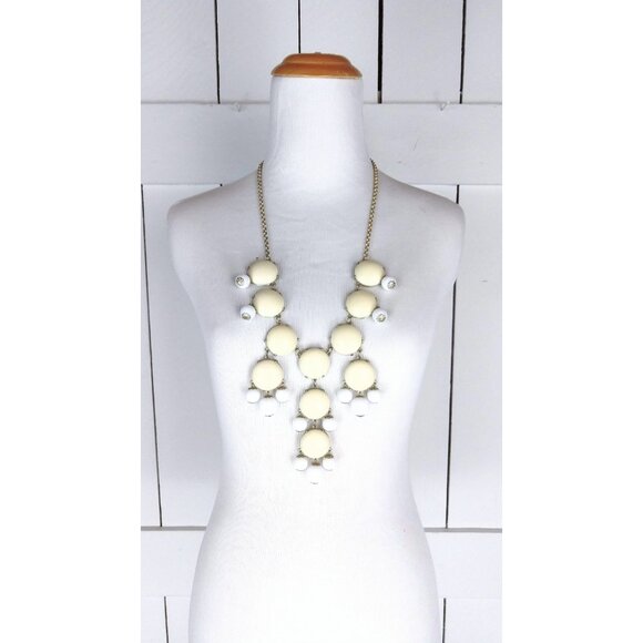 Chunky layered beaded dangle pendant necklace - Picture 2 of 6